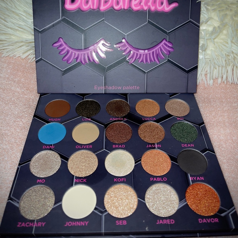 Beebeauty London- Barbarella Eyeshadow Palette